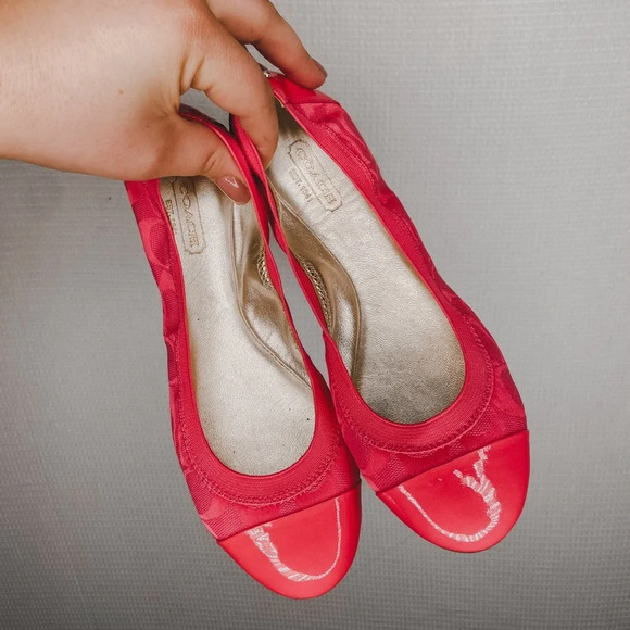 Coach | Womans Hot Pink Flats Slip On 6.5 Ballet - Picture 1 of 7